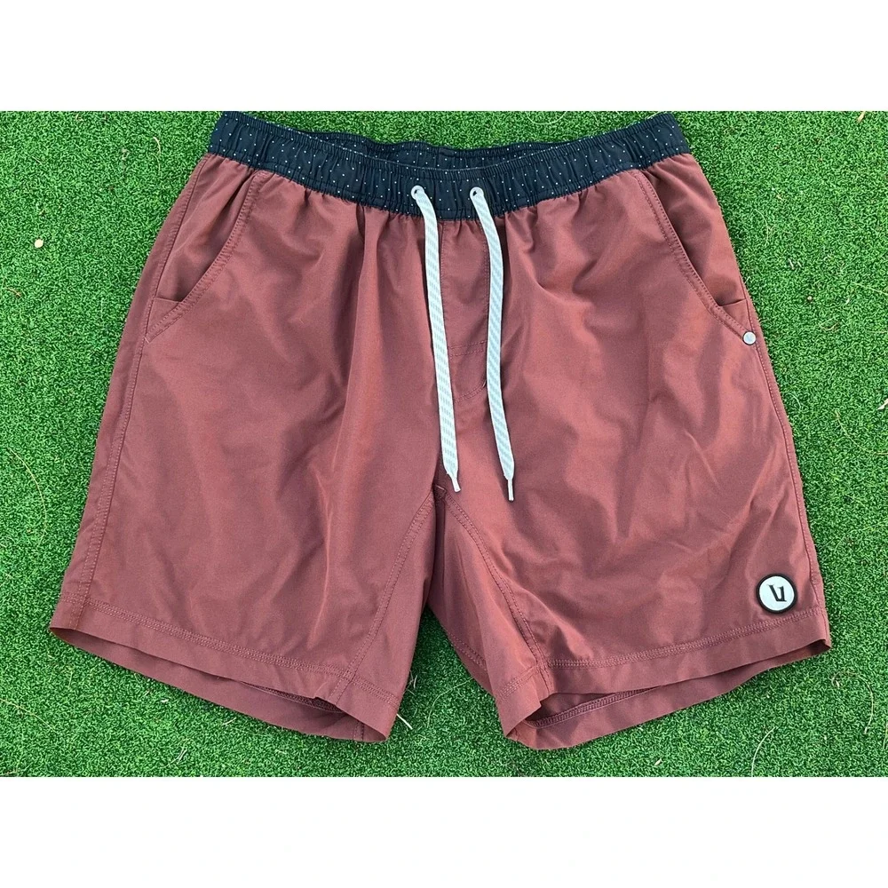 Vuori Banks Shorts Mens Mahogany Red Clay Athletic Board Shorts Size L